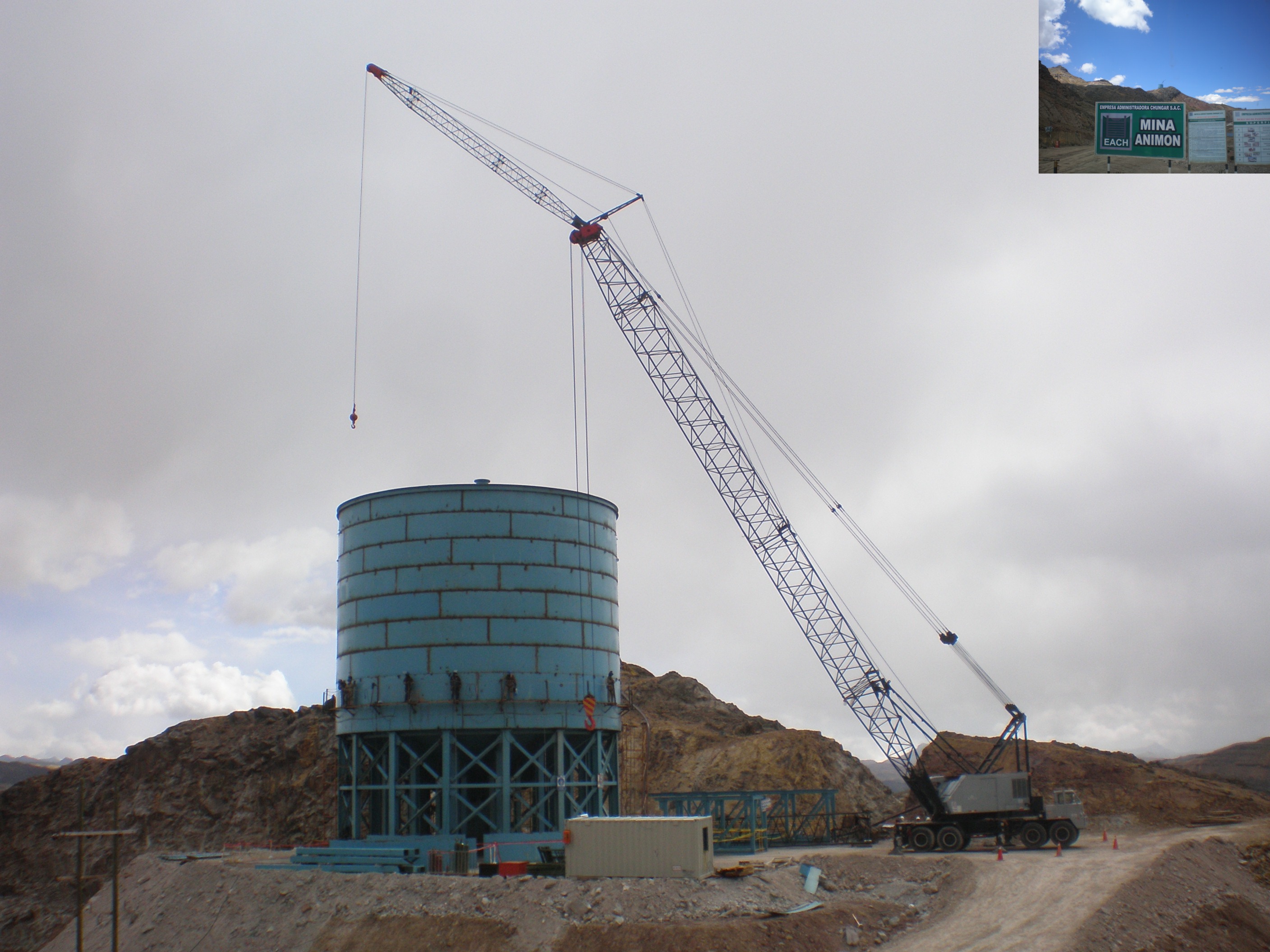 Chungar 4957msnm  180pies pluma